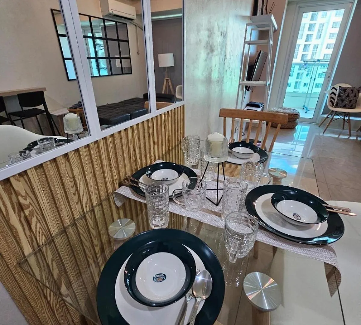 Huge 1Br Spacious Balcony Manila 0*,  Philippines