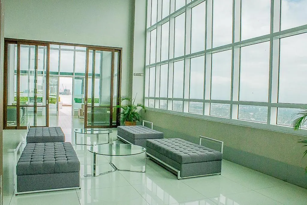 Huge 1Br Spacious Balcony Manila Apartment